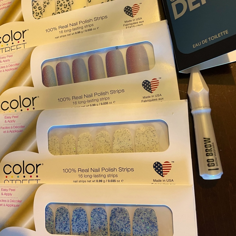 Color street bundle +free brow gel+free sample!